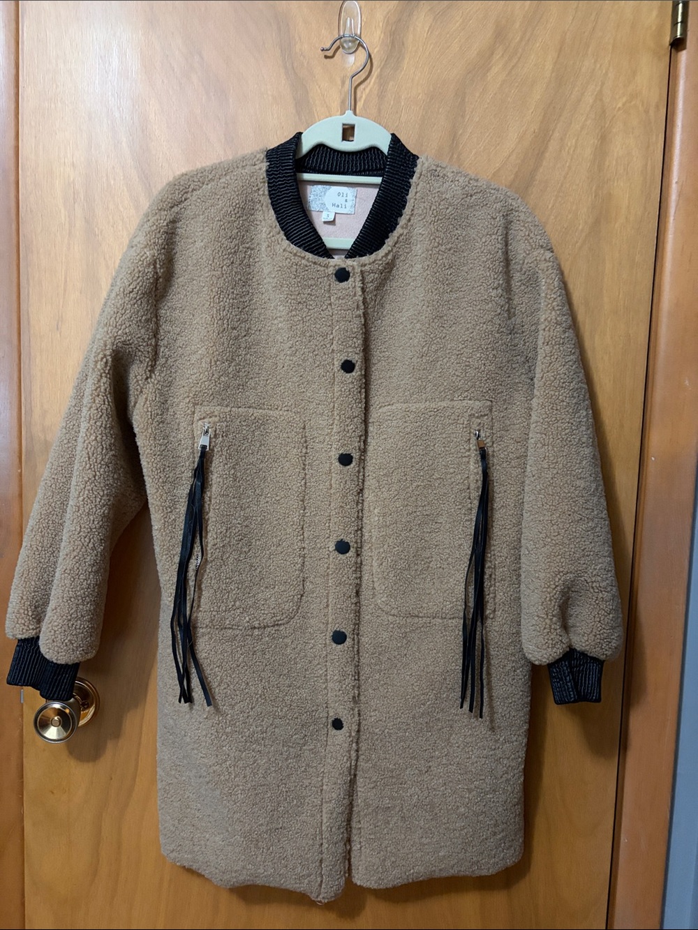 Olí and Hali teddy coat